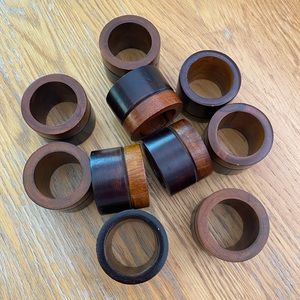 Set of 10 wooden napkin ring holders